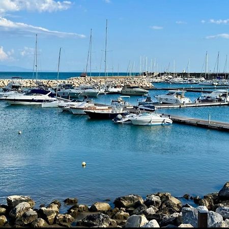 Salerno Mare E Luci Deluxe Lägenhet Exteriör bild