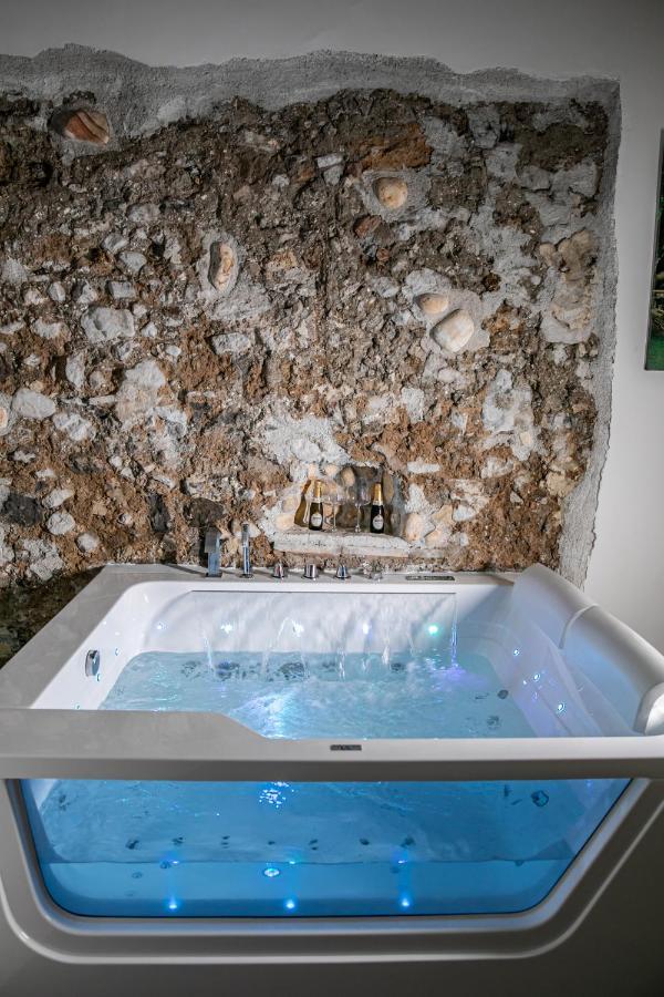 Salerno Mare E Luci Deluxe Lägenhet Exteriör bild