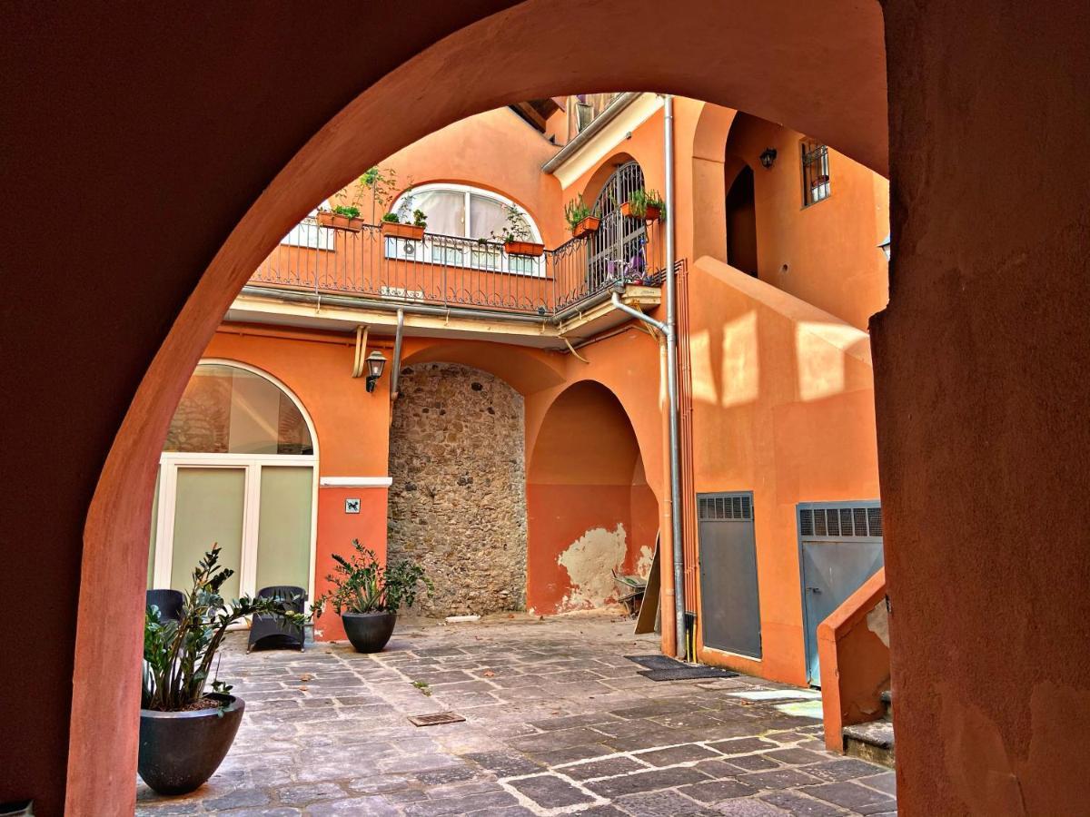 Salerno Mare E Luci Deluxe Lägenhet Exteriör bild