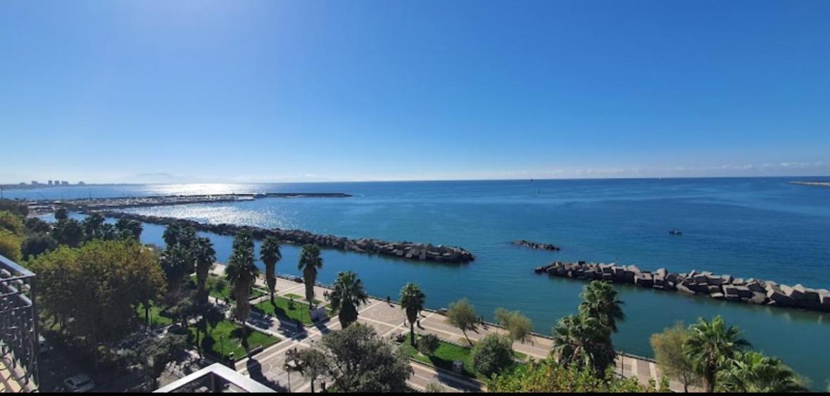 Salerno Mare E Luci Deluxe Lägenhet Exteriör bild