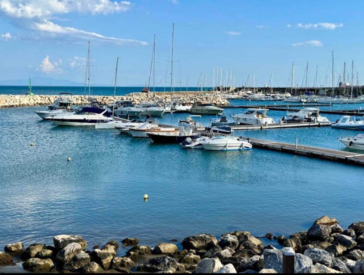Salerno Mare E Luci Deluxe Lägenhet Exteriör bild